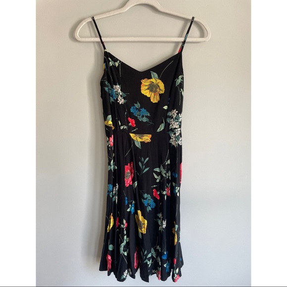 Floral Old Navy fit and flare dress - size medium - Picture 1 of 5